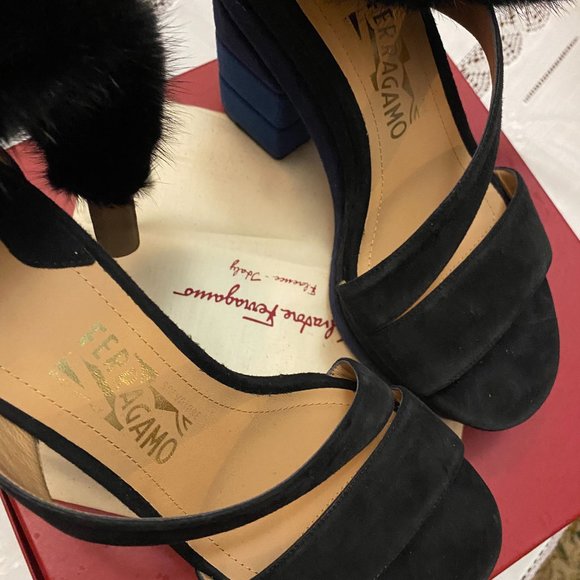 salvatore ferragamo platform heels - Picture 3 of 7